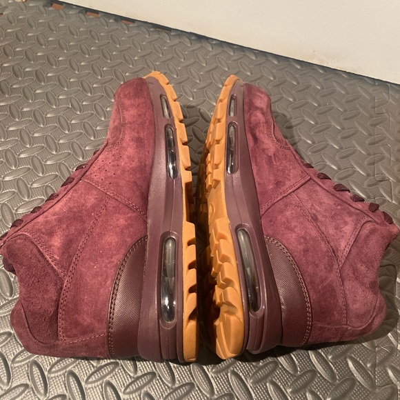 Nike Air Max Goadome ACG Boots Outdoor size 11 womens suede Burgandy shoes - Picture 7 of 9